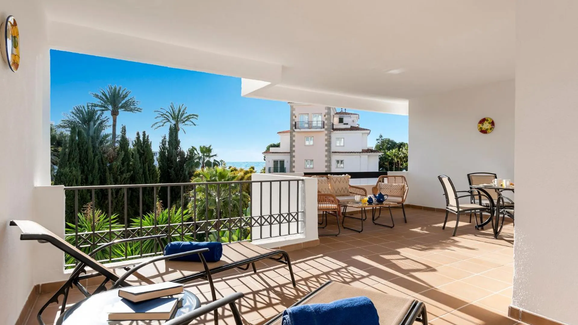 Banus Rentals Luminoso Apartamento Con Vistas Al Mar Marbella