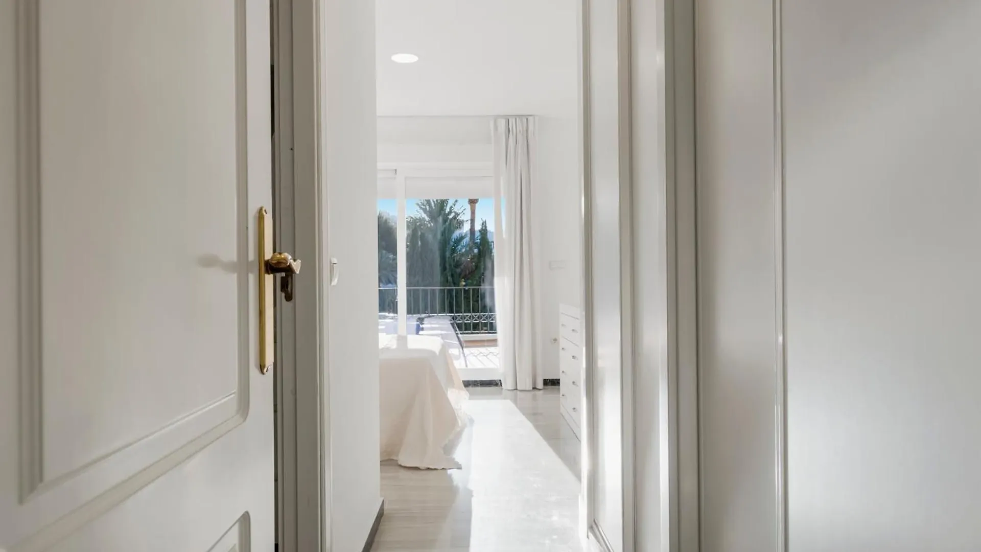 Banus Rentals Luminoso Apartamento Con Vistas Al Mar Marbella Lejlighed