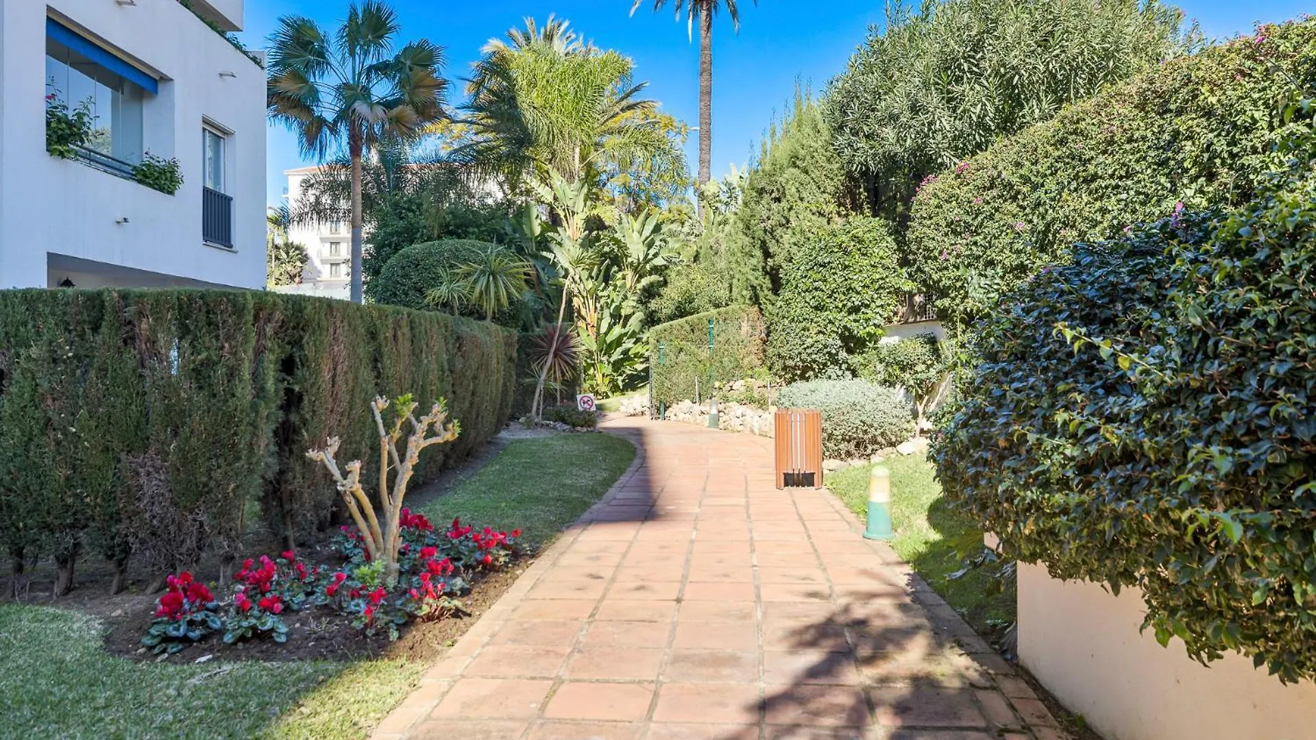 Banus Rentals Luminoso Apartamento Con Vistas Al Mar Marbella