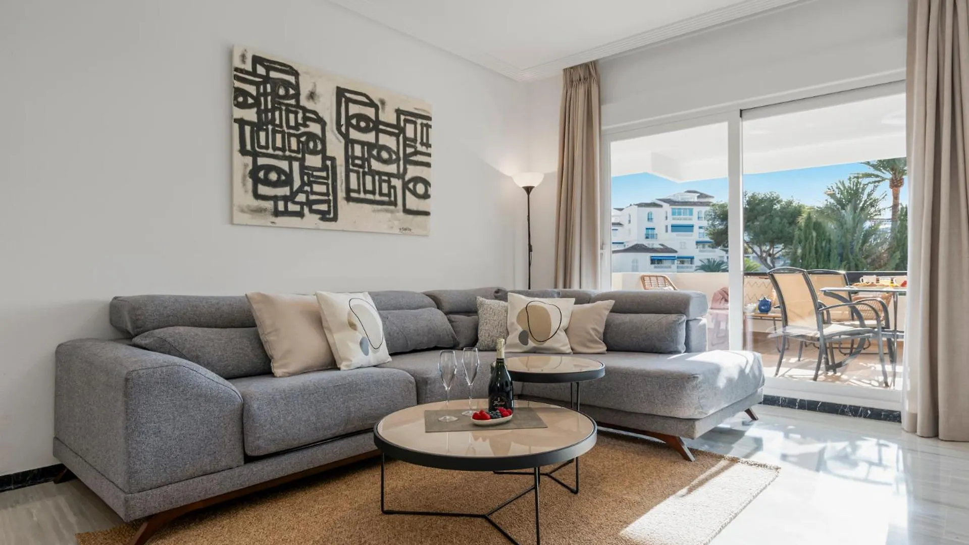 דירה מארבלה Banus Rentals Luminoso Apartamento Con Vistas Al Mar