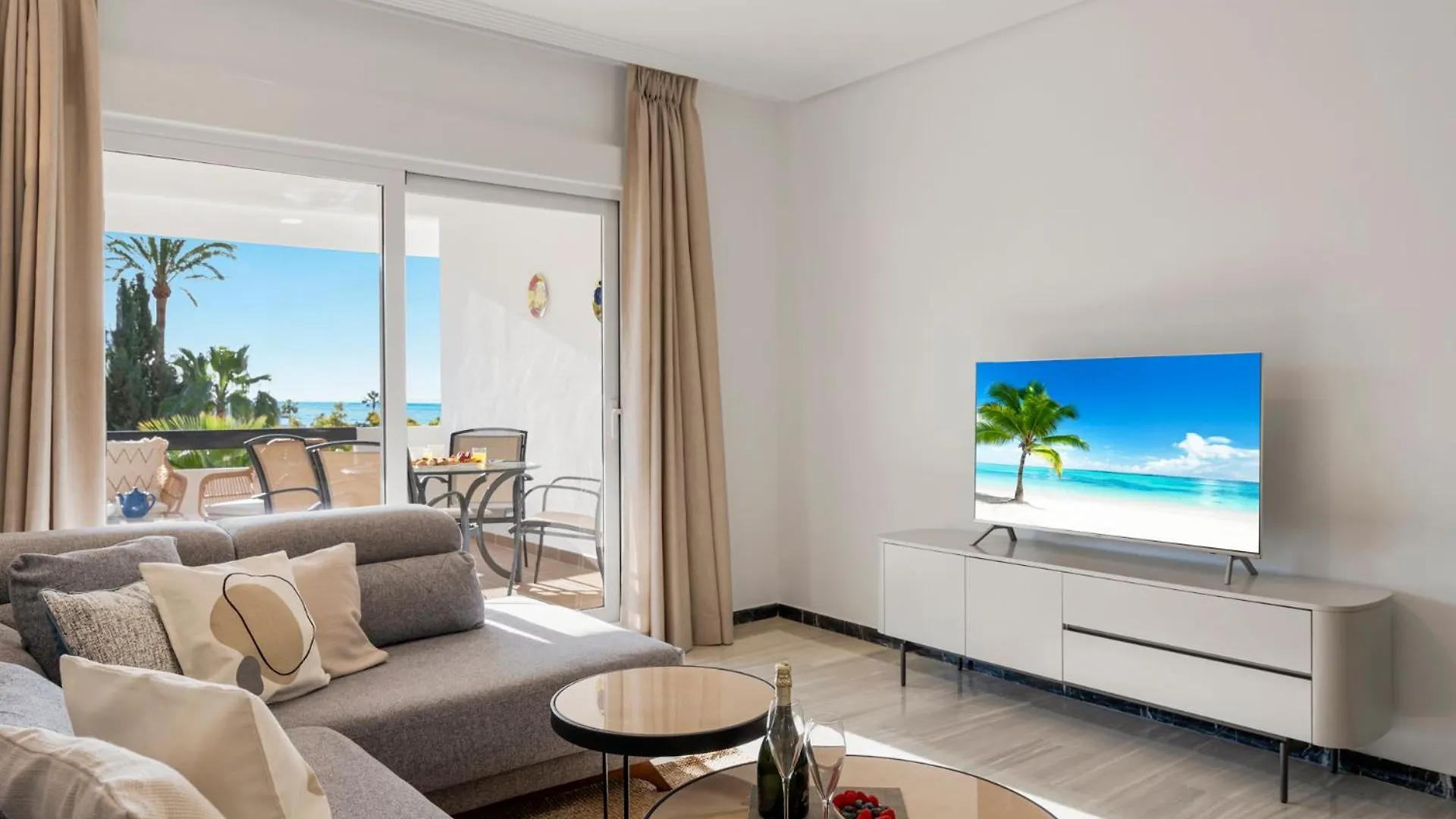 דירה מארבלה Banus Rentals Luminoso Apartamento Con Vistas Al Mar ספרד
