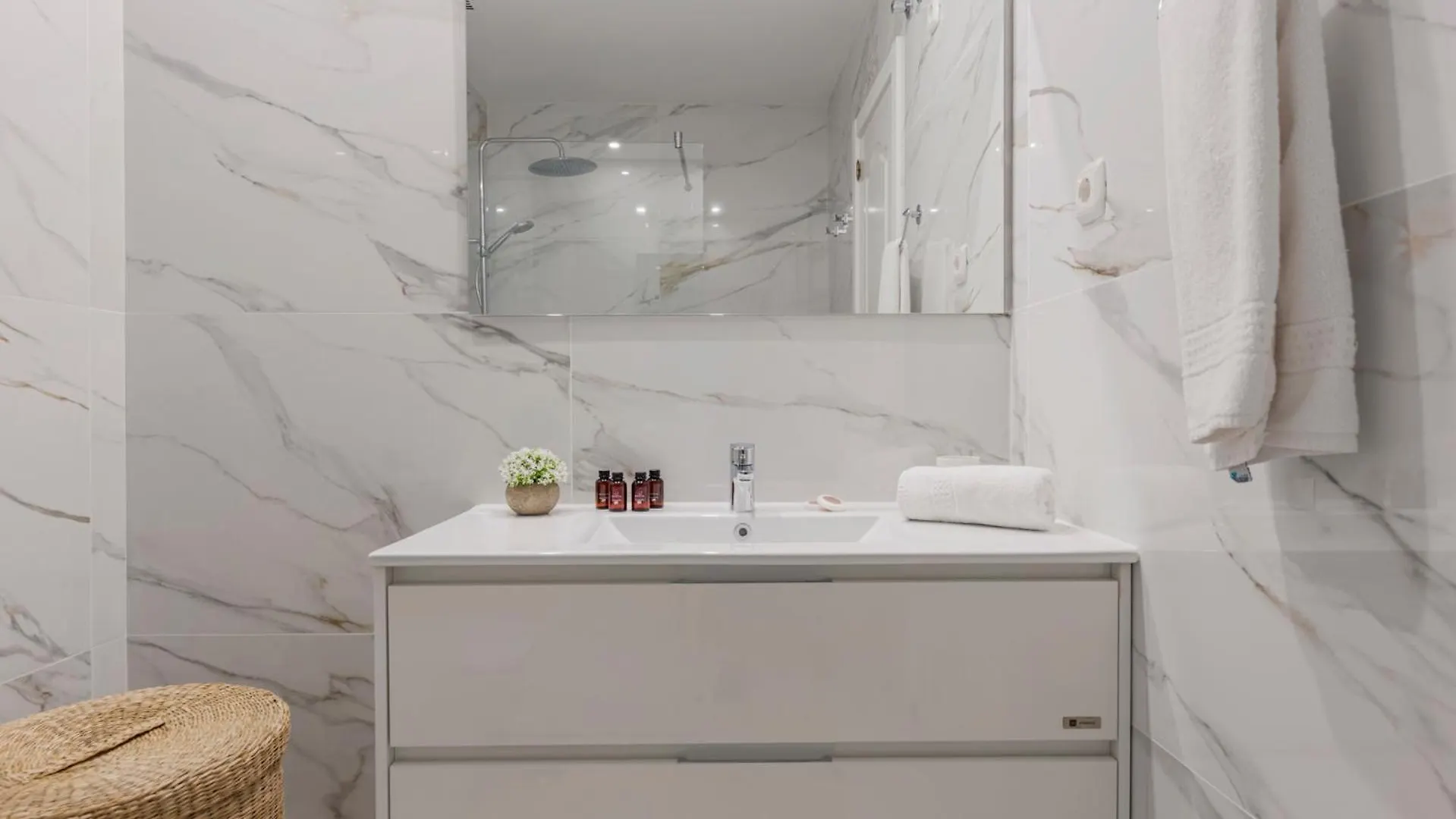 דירה מארבלה Banus Rentals Luminoso Apartamento Con Vistas Al Mar